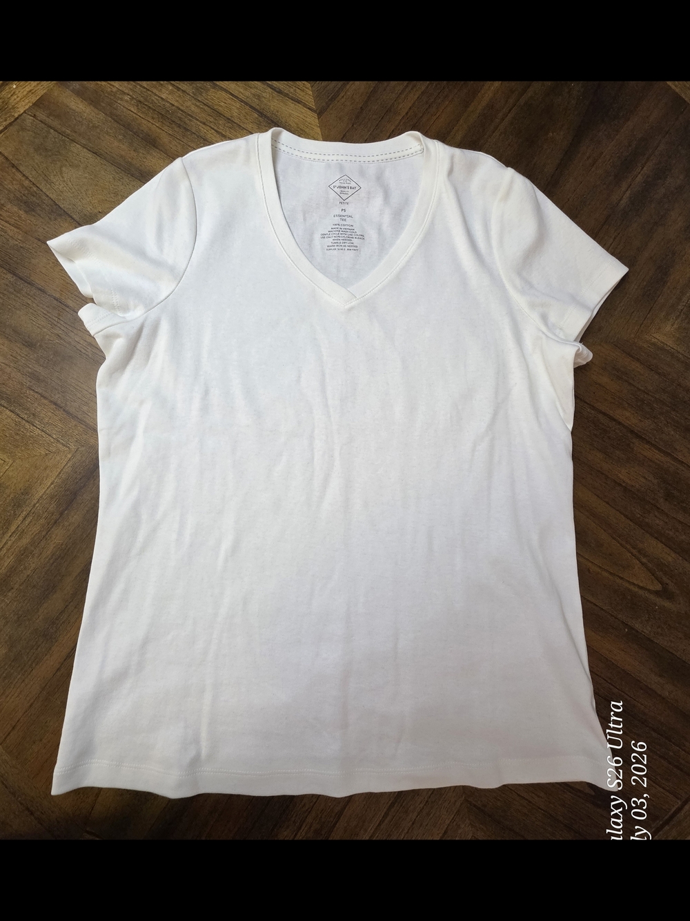 St. John's Bay White V-Neck Short Sleeve Tee